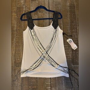 Bebe LIMITED EDITION ARTWORK Tee🥰😎